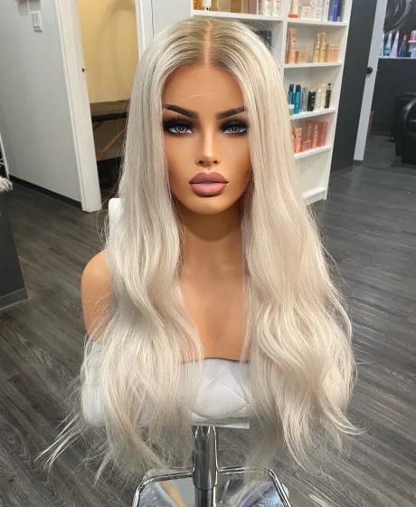 The Elsa wig, white blonde on a mannequin head