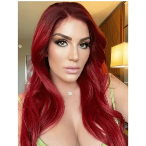 Bombshell Boutique client, red hair