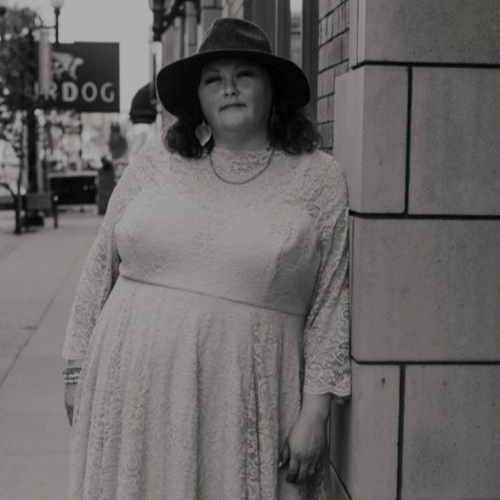 Bombshell Boutique Employee - Lerinna