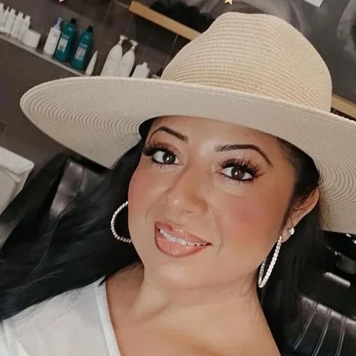 karla-about-cropped-500x500